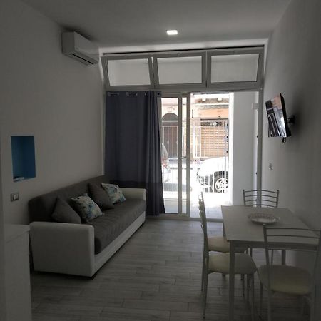 Loft Sul Mare Apartman Giardini-Naxos Kültér fotó