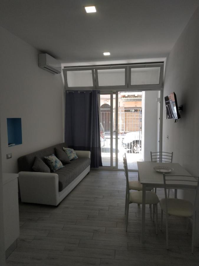 Loft Sul Mare Apartman Giardini-Naxos Kültér fotó